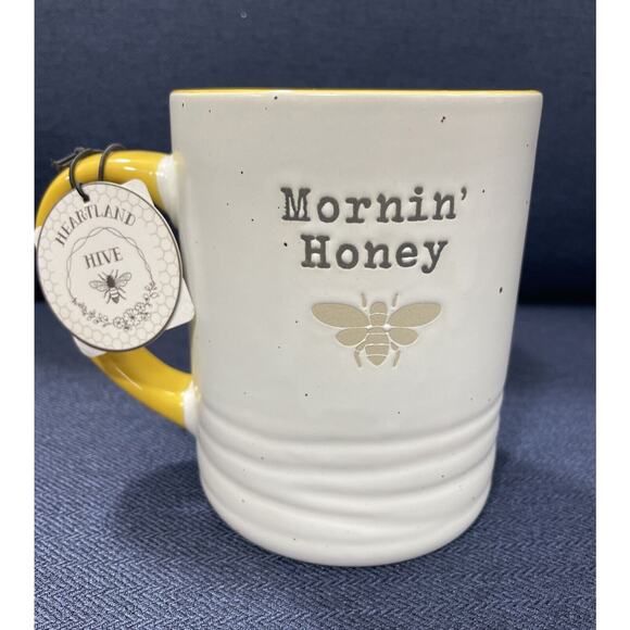 MORNIN’ HONEY 2 Side Embossed Heartland Hive Coffee 18oz Mug Ceramic NEW - Picture 1 of 4